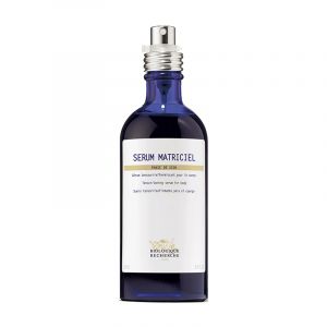 Sérum Matriciel works on all the components of the dermal matrix to achieve a genuine restructuring effect. A superb firming treatment for the body, it acts to maintain good skin tone for longer. Any slackening of the dermal matrix is slowed by reinforcin